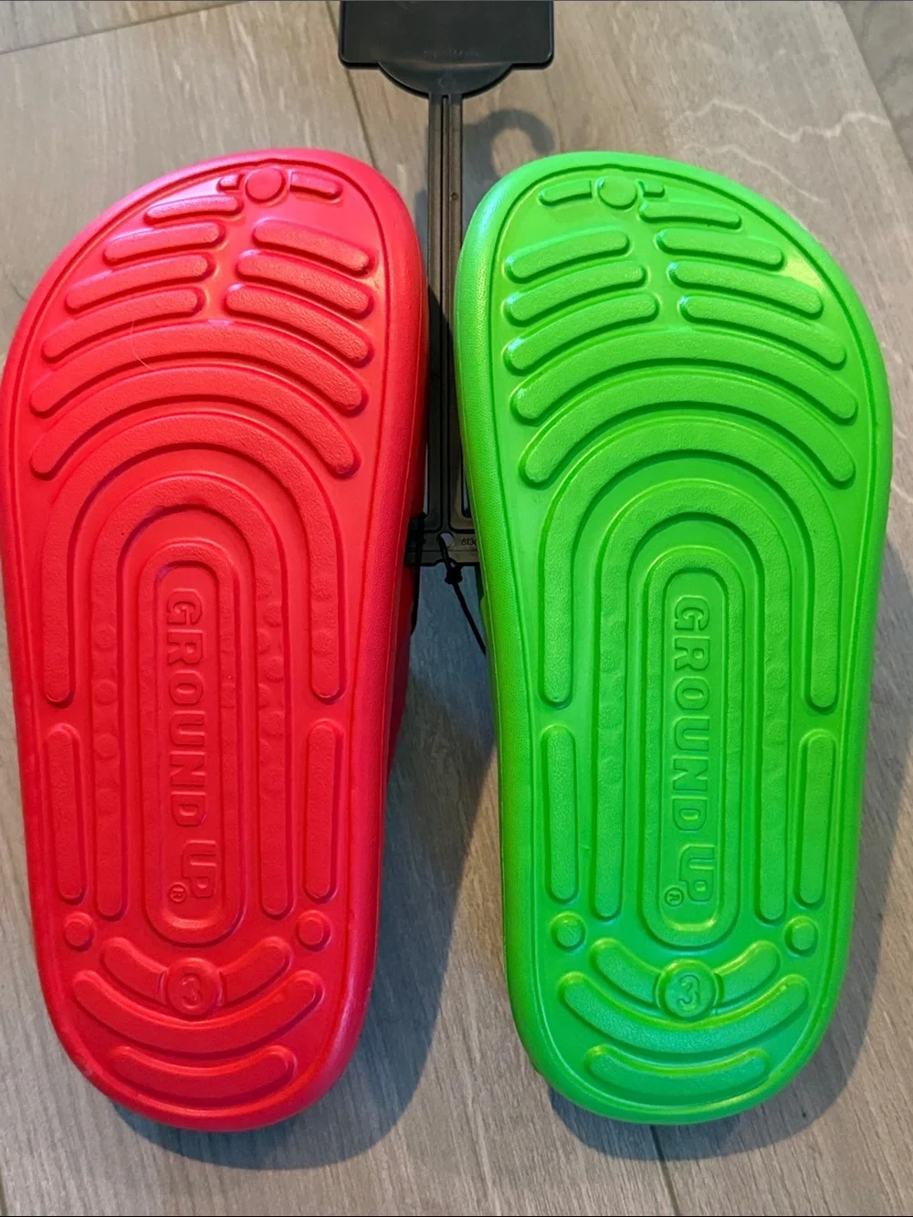Nintendo Kids Red Mario & Green Luigi Slide Sandals sz 3